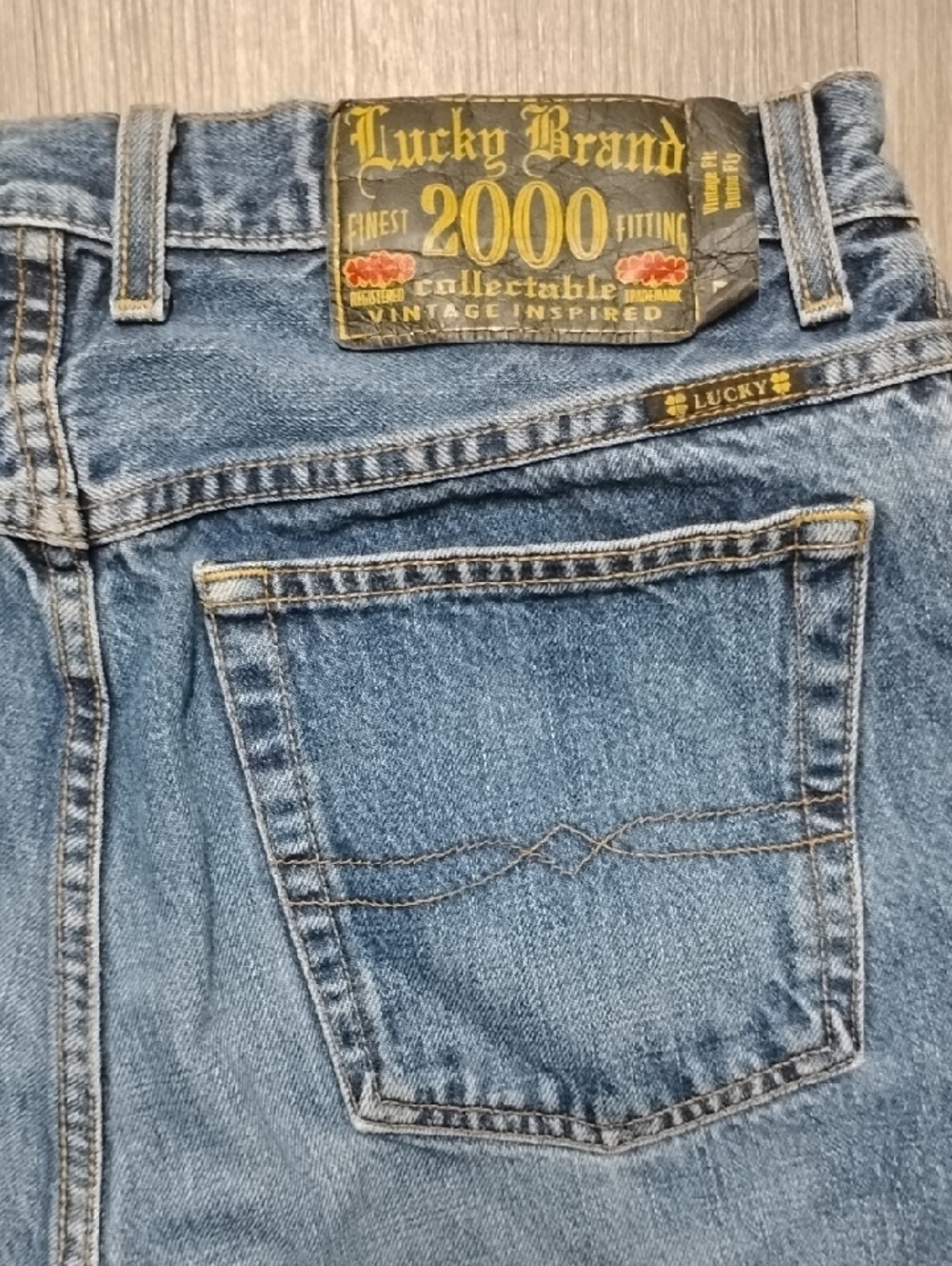 High-Rise Frayed Hem Jean Shorts - Blue